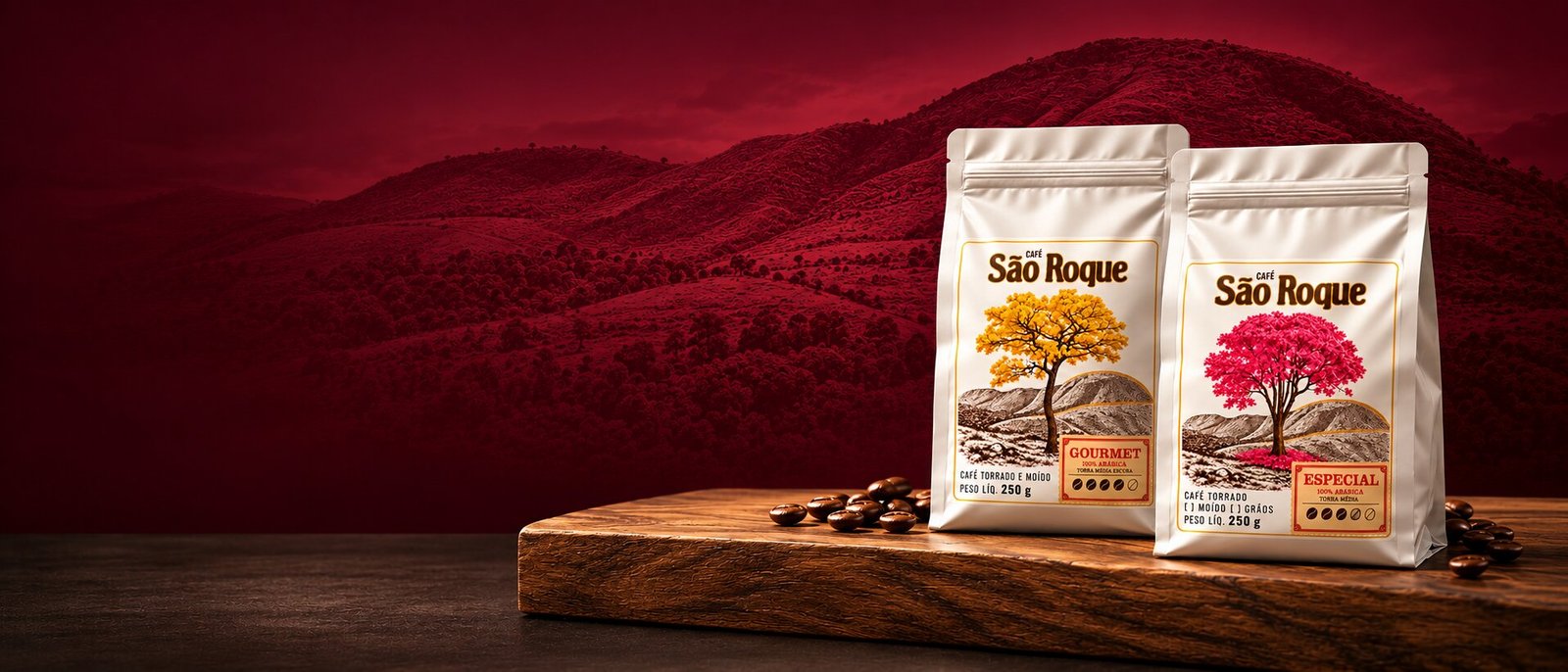 Embalagens do Café São Roque Gourmet e Especial sobre tábua de madeira, com as montanhas ao fundo